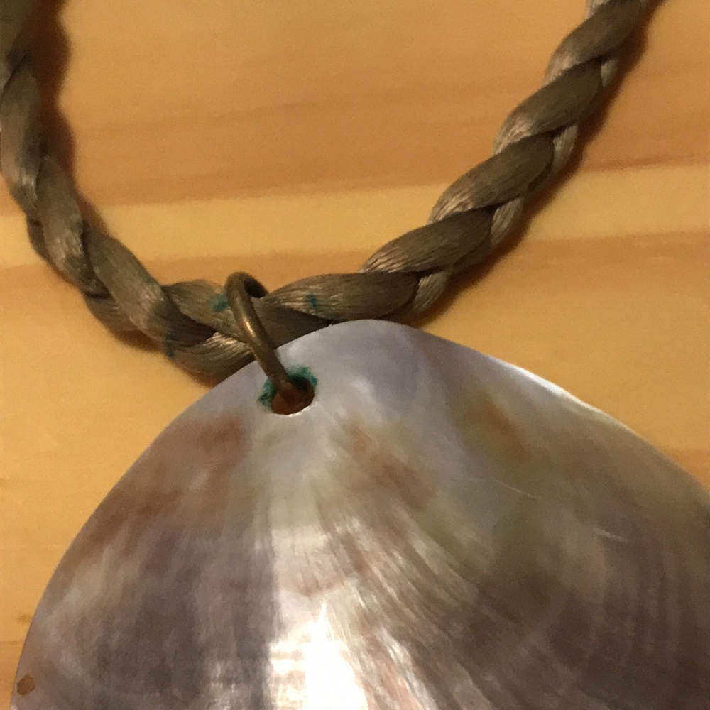 Shell Necklace - Picture 6 of 6